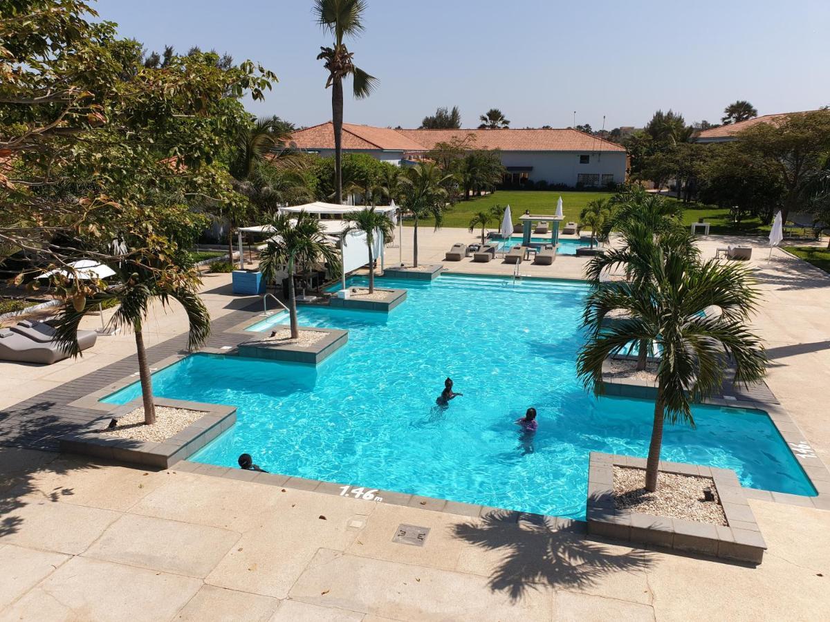 Djembe Beach Resort Kololi Exterior foto